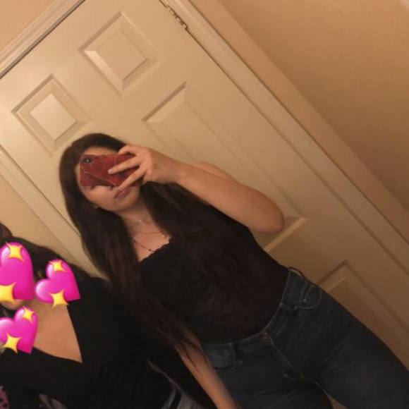 Meet your Posher, Rubi - Picture 1 of 1